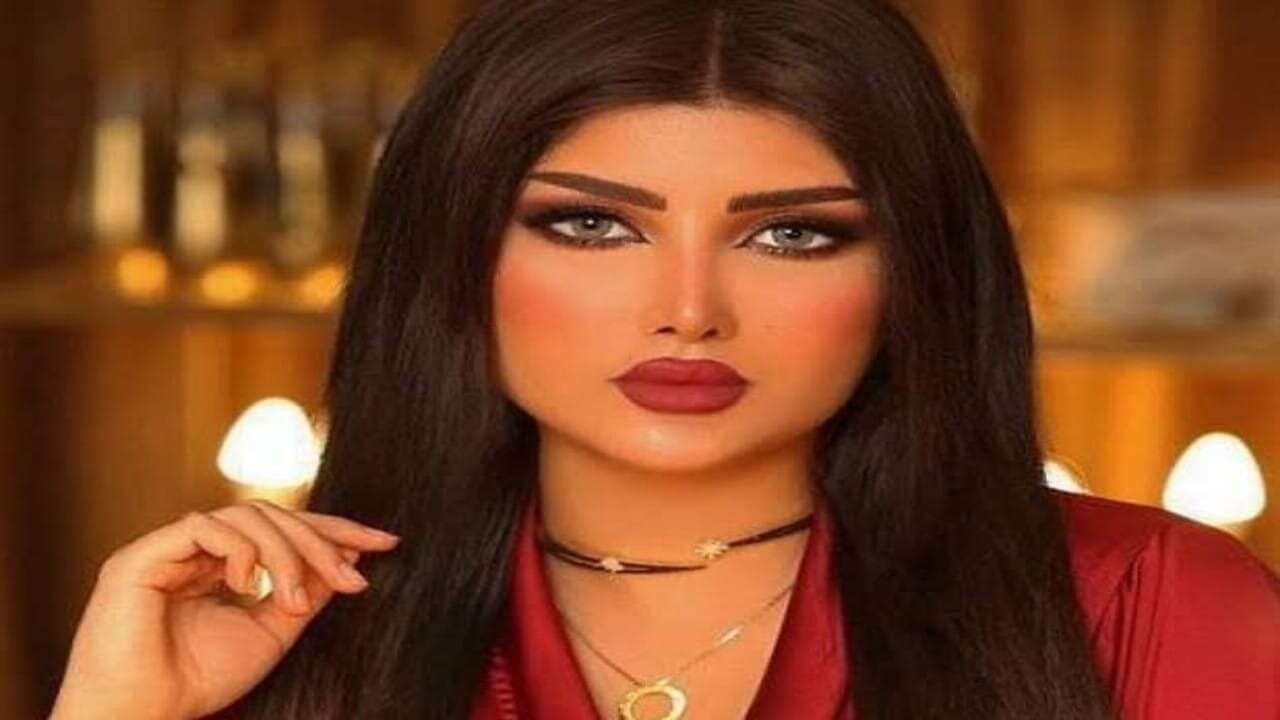 معطف السعودية شوق القحطاني يثير ضجة في مواقع التواصل... مساحة نت | معطف السعودية شوق القحطاني يثير ضجة في مواقع التواصل الاجتماعي بسبب سعره.. هل اشترته بهذا الثمن فعلا؟ (تفاصيل)