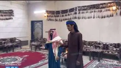 مساحة نت | شاهد: مواطن سعودي يفتح منزله لسائقه اليمني بعد وفاة والده لإقامة العزاء فيه.. مثل واحد من عيالي (فيديو)