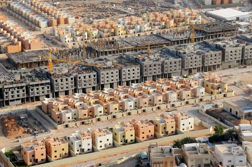 محامٍ سعودي يقدم 5 نصائح قانونية هامة لتجنب النصب والاحتيال... مساحة نت | محامٍ سعودي يقدم 5 نصائح قانونية هامة لتجنب النصب والاحتيال عند شراء العقارات أو الوحدات السكنية.. تفاصيل
