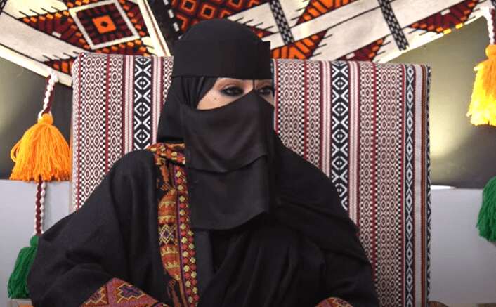 شاهد: مشهورة سناب شاب السعودية منى الفرم تكشف أمرا صادما حول... مساحة نت | شاهد: مشهورة سناب شاب السعودية منى الفرم تكشف أمرا صادما حول مشاهير مواقع التواصل.. لن تصدق ما هو؟
