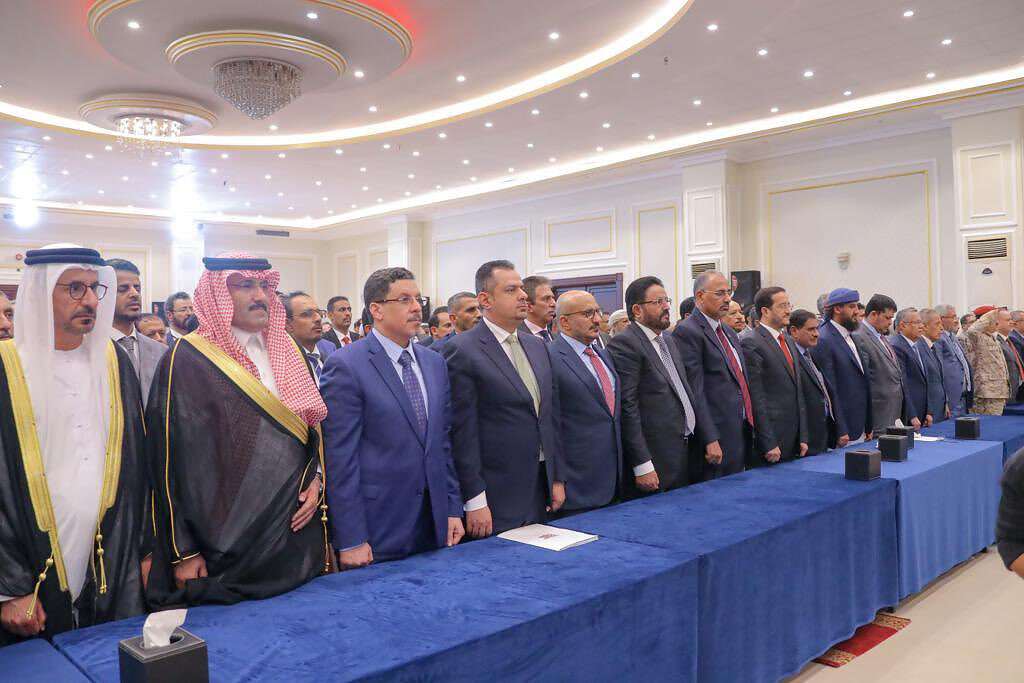 منع قائدين عسكريين يمنيين كبيرين من مغادرة السعودية لسبب... مساحة نت | منع قائدين عسكريين يمنيين كبيرين من مغادرة السعودية لسبب صادم.. وخلافات جديدة داخل مجلس القيادة (تفاصيل)