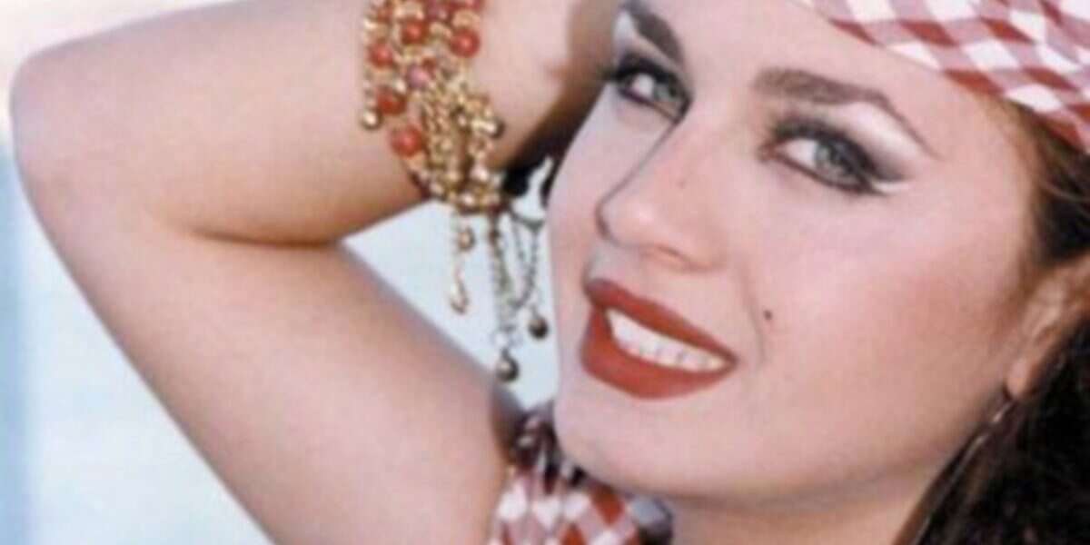 هل تذكرون ملكة جمال لبنان 1992 التي شاركت في أهم أغاني عمرو... مساحة نت | هل تذكرون ملكة جمال لبنان 1992 التي شاركت في أهم أغاني عمرو دياب؟.. لن تصدقوا كيف أصبحت بعد مرور 20 عاما (صور)