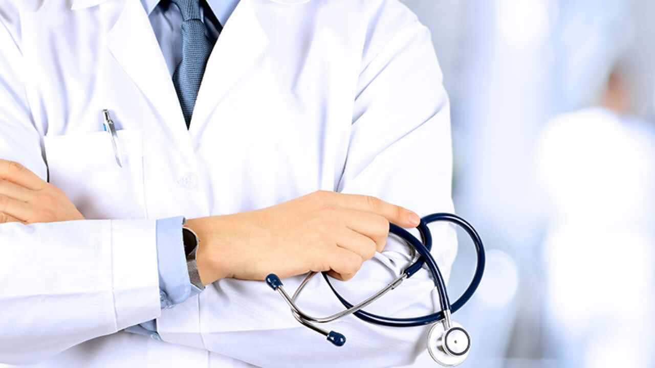 طبيب في الأردن يصارح مرضاه بأنهم سيموتون بعد أيام قليلة.. ما... مساحة نت | طبيب في الأردن يصارح مرضاه بأنهم سيموتون بعد أيام قليلة.. ما حدث بعد ذلك لا يخطر على بال