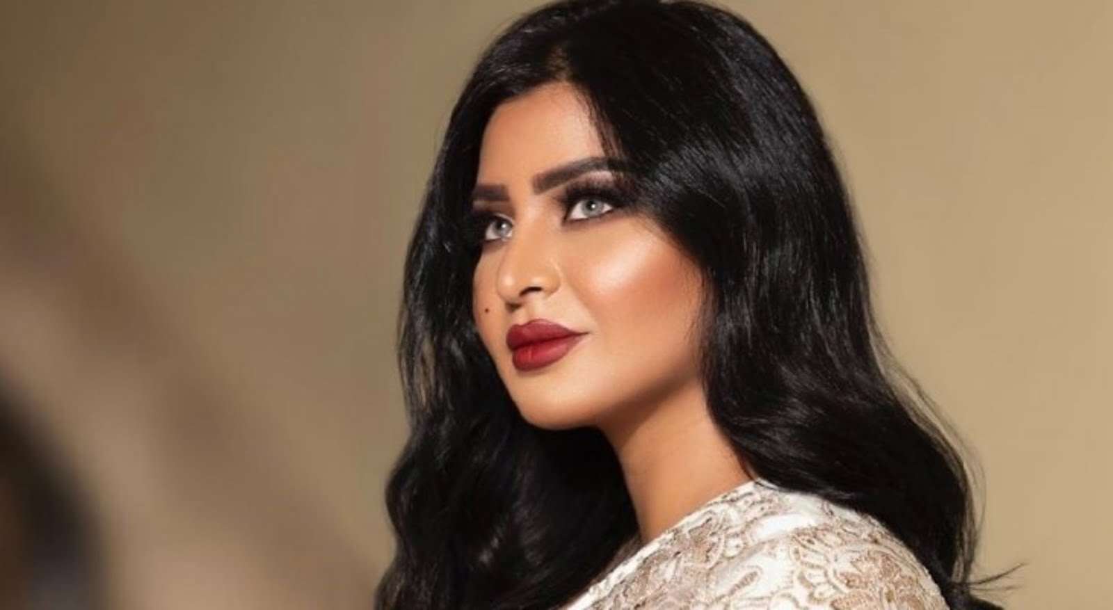 شاهد: السعودية ريم عبدالله تظهر مجددا من دون فلتر وتثير... مساحة نت | شاهد: السعودية ريم عبدالله تظهر مجددا من دون فلتر وتثير الجدل في مواقع التواصل.. نسخة ممن؟ (فيديو)