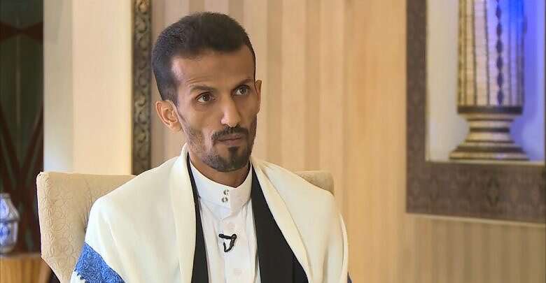 مراسل الجزيرة يشن هجوما عنيفا على الناشط السياسي اليمني... مساحة نت | مراسل الجزيرة يشن هجوما عنيفا على الناشط السياسي اليمني عادل الحسني لوقوفه مع الحوثيين.. وهكذا جاء رد الأخير