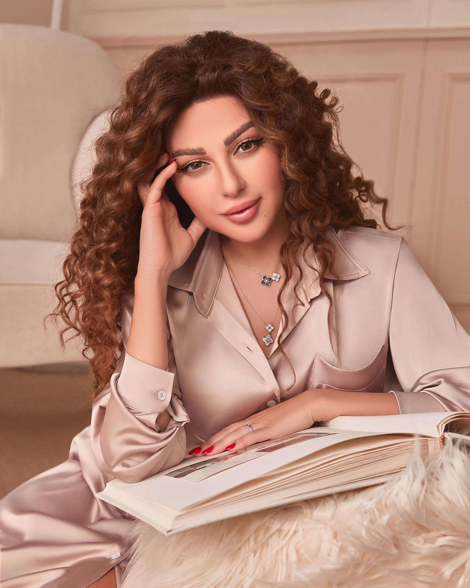 الفنان اللبناني رامي عياش يواسي ميريام فارس بعد الهجوم الذي... مساحة نت | الفنان اللبناني رامي عياش يواسي ميريام فارس بعد الهجوم الذي تعرضت له بسبب أغنية الترويج للمونديال.. هذا ما قاله