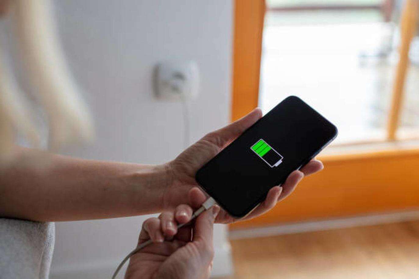3 أخطاء غير متوقعة تدمر بطارية جوالك خلال وقت قصير.. احذرها مساحة نت | 3 أخطاء غير متوقعة تدمر بطارية جوالك خلال وقت قصير.. احذرها