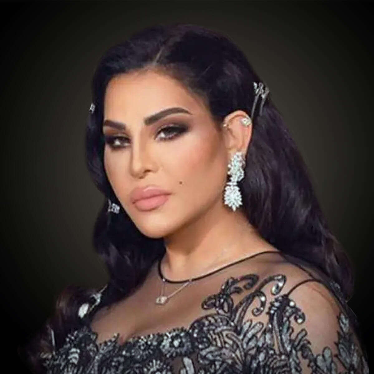 الإعلامي السعودي 'فهد الأحمدي' يقلل من شأن الفنانة… الإعلامي السعودي 'فهد الأحمدي' يقلل من شأن الفنانة...