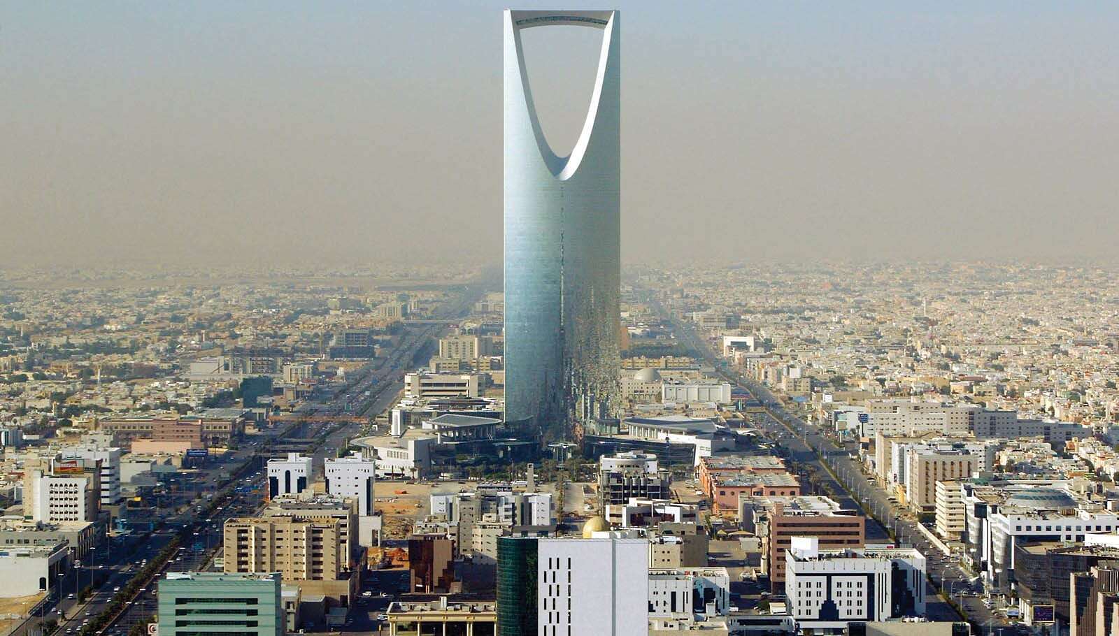تفاصيل جديدة حول حادث مروري الذي أودى بحياة أسرة بالكامل... مساحة نت | تفاصيل جديدة حول حادث مروري الذي أودى بحياة أسرة بالكامل بالرياض.. أحد أفراد العائلة يروي التفاصيل