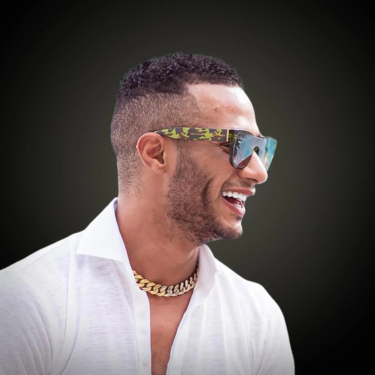 مساحة نت | مقطع فيديو يفجر جدلا في مواقع التواصل المصرية.. هل تعرض الفنان محمد رمضان للسرقة بالإسكندرية (فيديو)