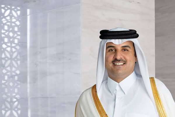 شاهد: أمير قطر يتوشح العلم السعودي خلال حضوره مباراة... مساحة نت | شاهد: أمير قطر يتوشح العلم السعودي خلال حضوره مباراة المنتخب مع الأرجنتين (فيديو)