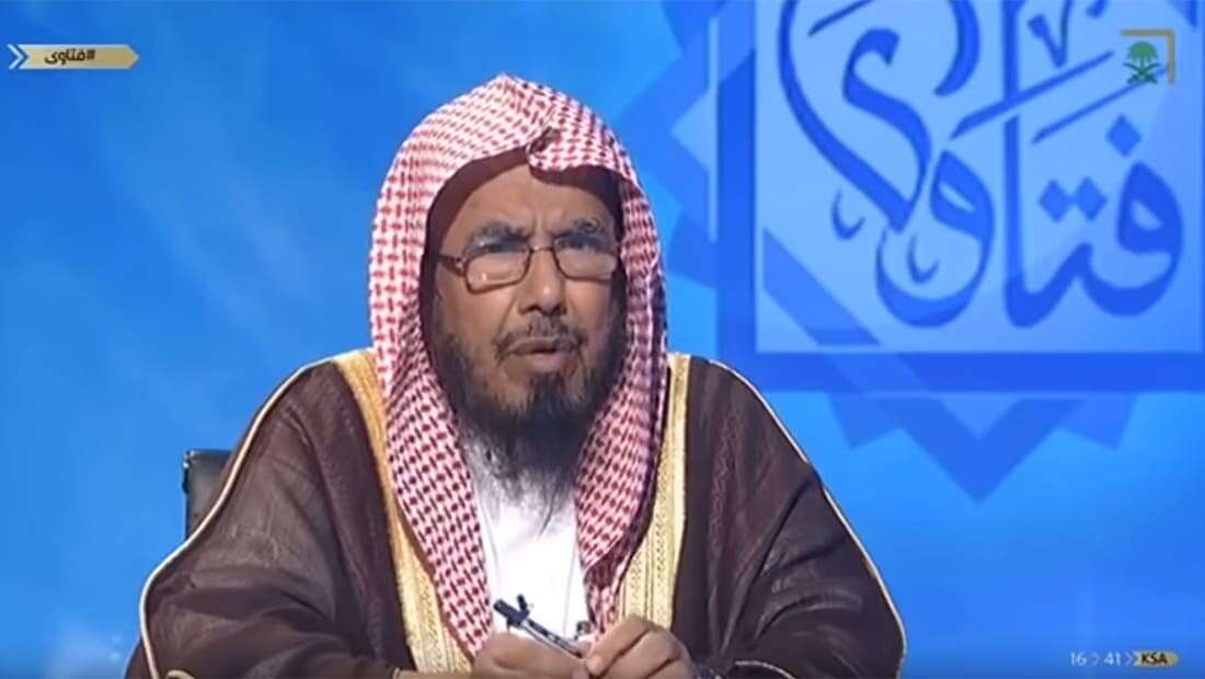 ما حكم قصر وجمع الصلاة للطالب السعودي المسافر خارج وطنه... مساحة نت | ما حكم قصر وجمع الصلاة للطالب السعودي المسافر خارج وطنه للدراسة؟.. رد غير متوقع من "المطلق"