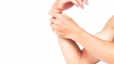 إياك أن تتجاهله.. الكشف عن شعور &apos;غريب&apos; في اليد يشير إلى نقص...