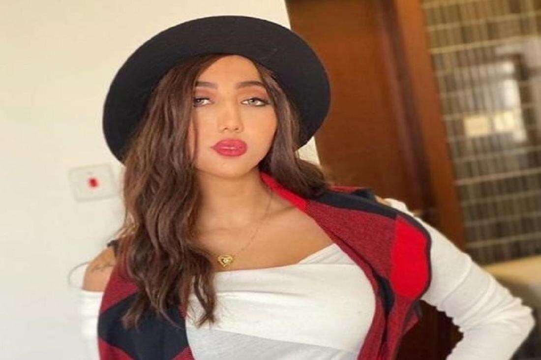 شاهد: تحرش جماعة بشهيرة سناب شات السعودية ليان عبدالله... مساحة نت | شاهد: تحرش جماعة بشهيرة سناب شات السعودية ليان عبدالله والأخيرة تنهار.. التفاصيل كاملة (فيديو)