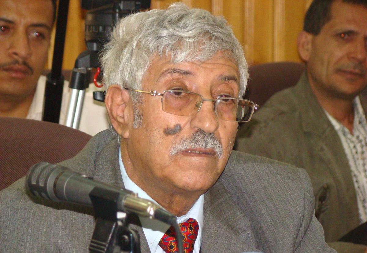 جماعة الحوثي تكشف عن السبب الحقيقي لعدم إقامة تشييع رسمي... مساحة نت | جماعة الحوثي تكشف عن السبب الحقيقي لعدم إقامة تشييع رسمي لجثمان الشاعر والأديب الدكتور عبدالعزيز المقالح
