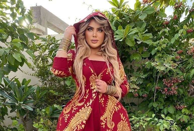 السورية مروة راتب تغضب جمهورها بإطلالة مختلفة واستعراض… مساحة نت | السورية مروة راتب تغضب جمهورها بإطلالة مختلفة واستعراض تجاوز الحد.. وهذا ما قالت عن جمالها