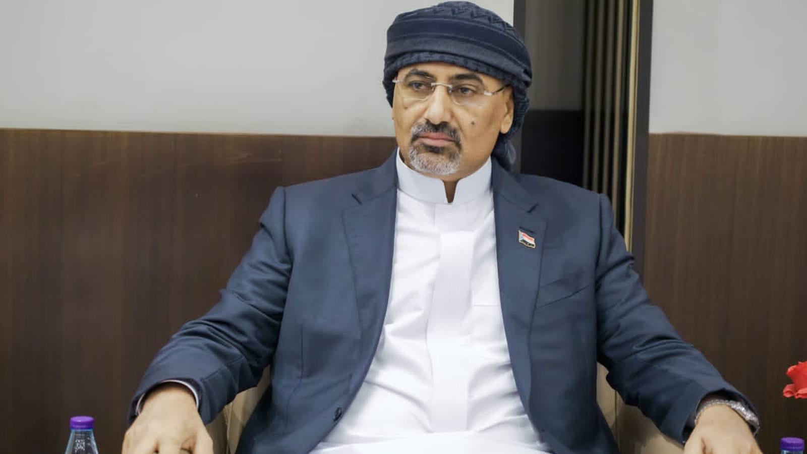 الكشف عن المصير النهائي لعيدروس الزبيدي وموقف رشاد العليمي... مساحة نت | الكشف عن المصير النهائي لعيدروس الزبيدي وموقف رشاد العليمي من عودته إلى عدن.. تفاصيل هامة