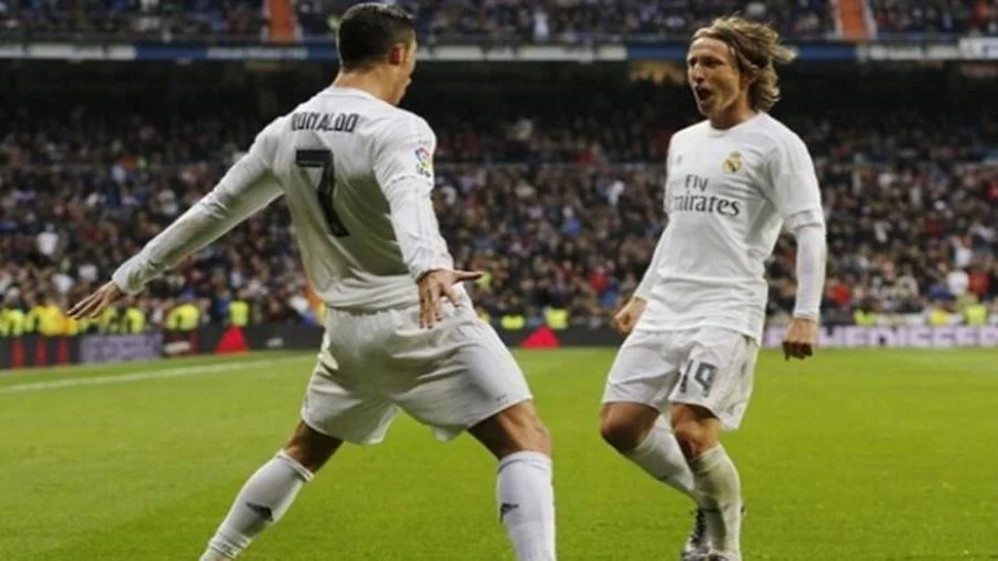 لوكا مودريتش مساحة نت | رد غير متوقع من مودريتش على سؤال أفضل لاعب في العالم.. ميسي أم كريستيانو رونالدو