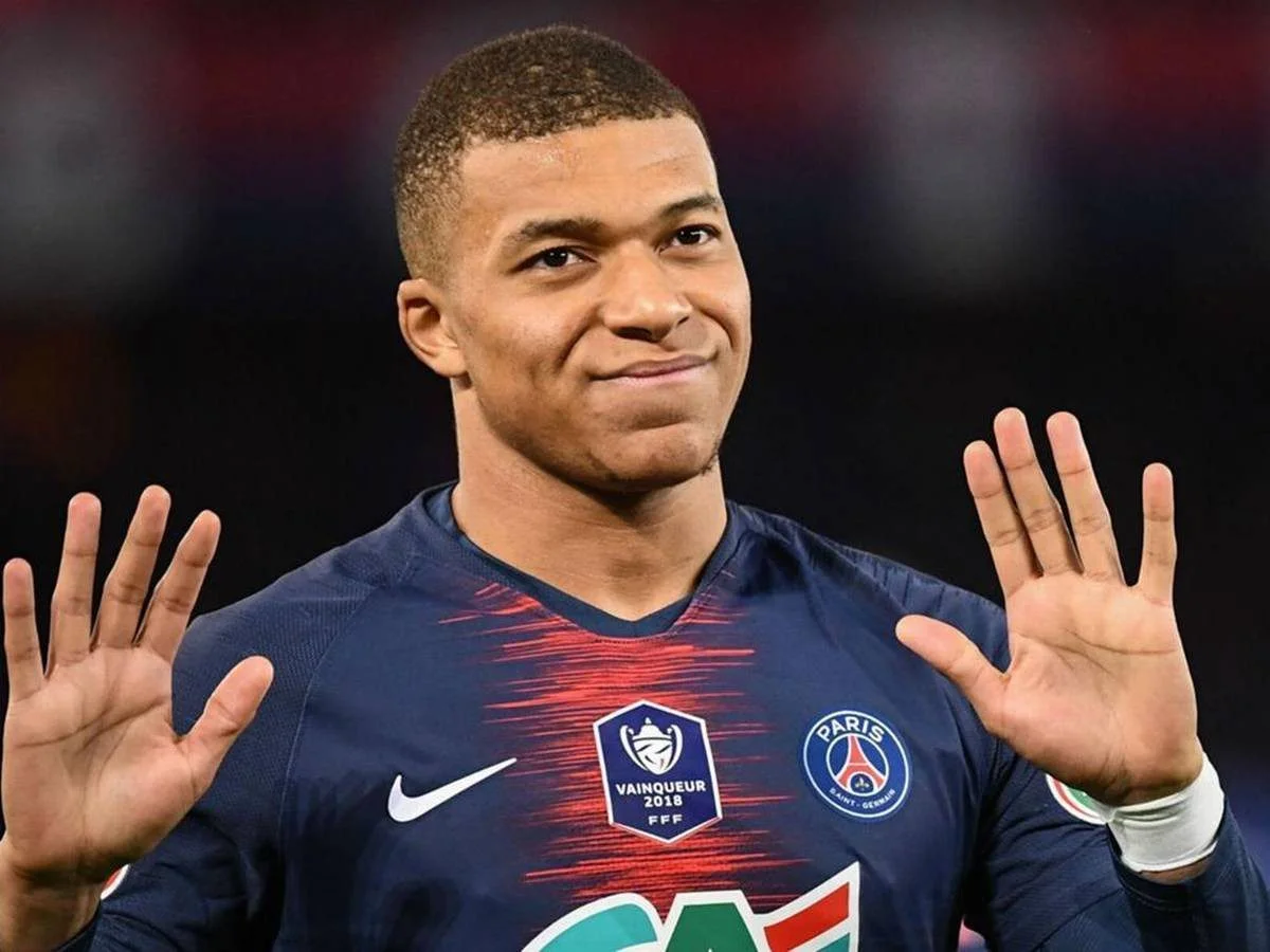 كيليان مبابي لاعب باريس سان جيرمان الفرنسي (وكالات)
