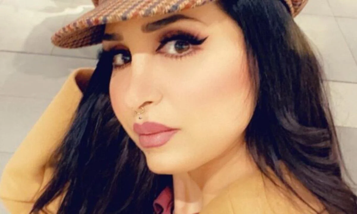 السعودية هند القحطاني (منصات تواصل)