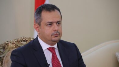 معين عبدالملك رئيس الوزراء اليمني السابق (وكالات)