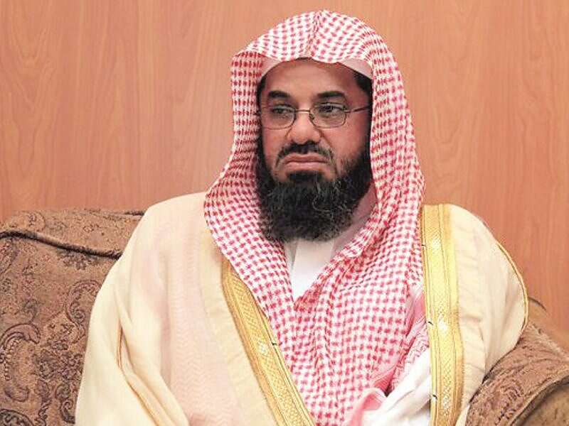 سعود الشريم1 مساحة نت | الكشف عن السبب الحقيقي لرحيل سعود الشريم عن إمامة الحرم في رمضان.. تفاصيل
