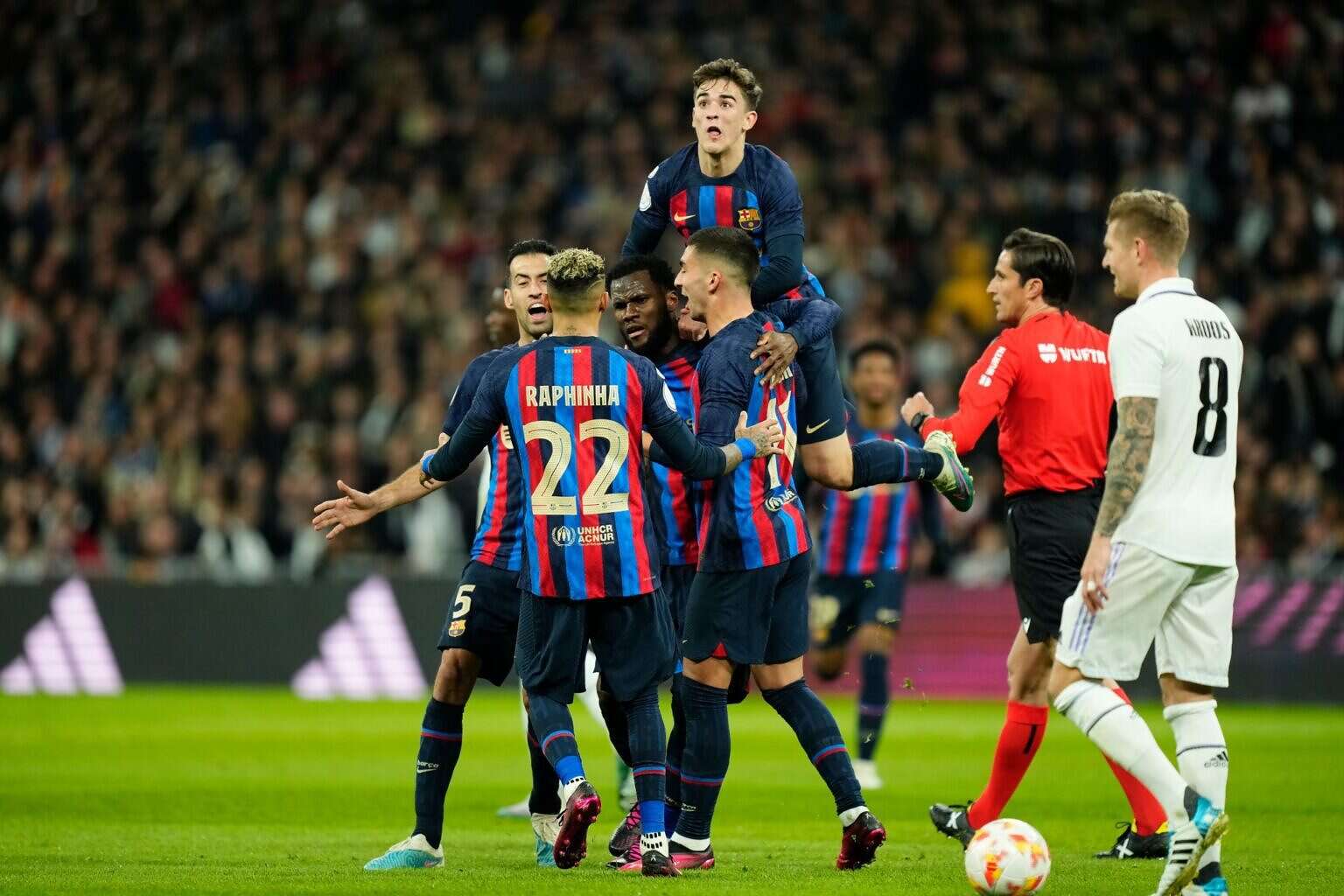 برشلونة4 نادي برشلونة (وكالات)