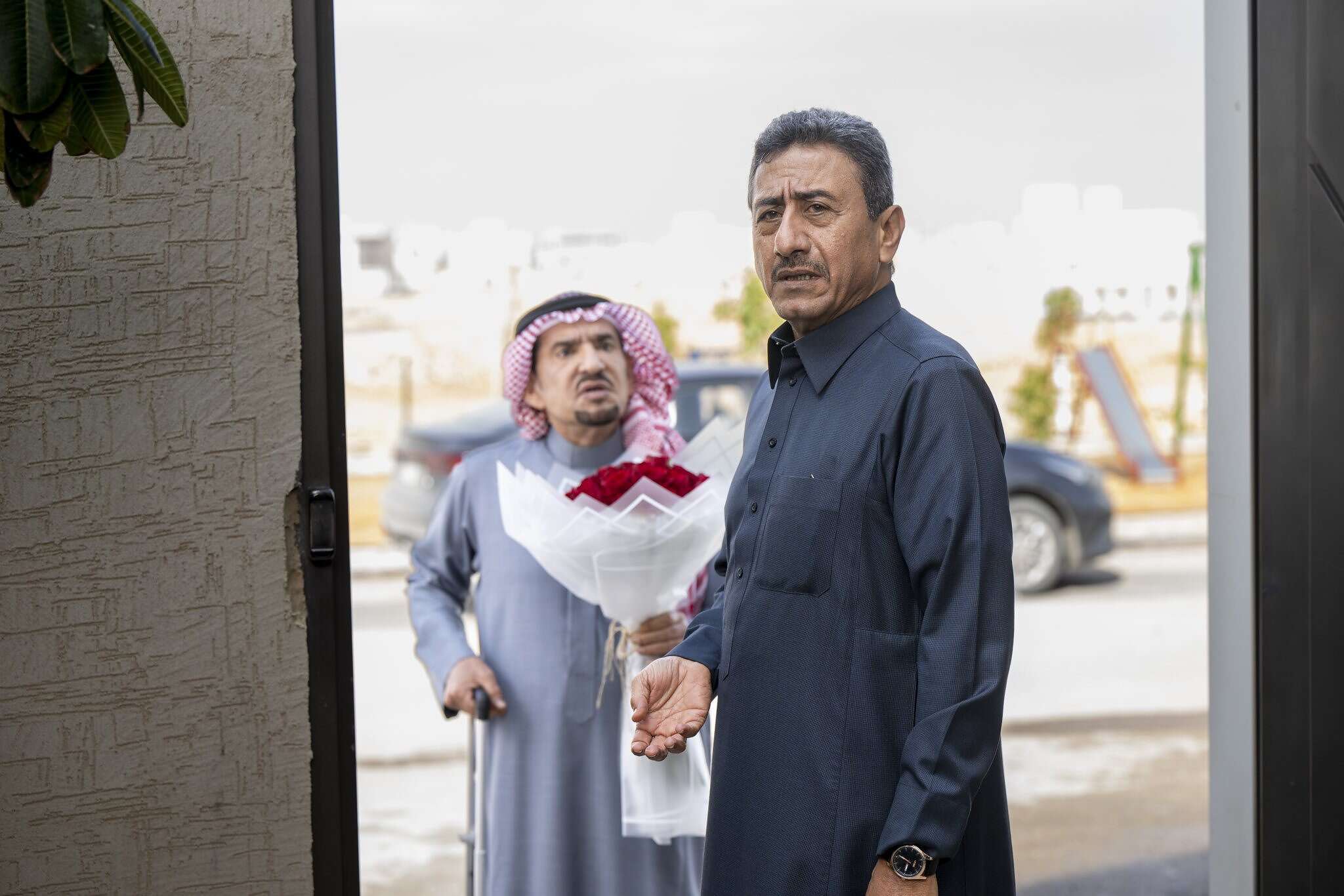 العودة4 مساحة نت | شاهد: السدحان يُصعق بوجود القصبي مع زوجته بعد عودته من الغيبوبة في "طاش العودة".. فيديو