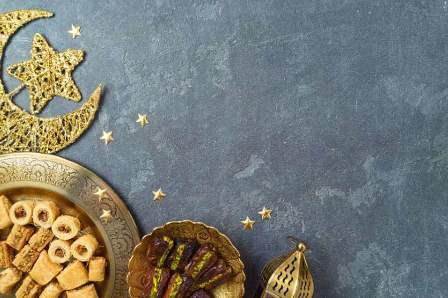 عيد الفطر8 مساحة نت | أجمل 17 عبارة ورسالة لتهنئة الأهل والأصدقاء والأحباب في عيد الفطر 2023
