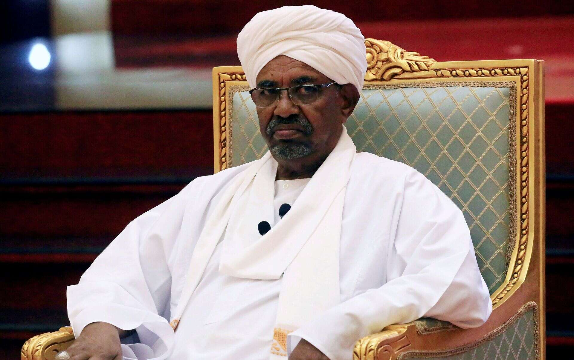 البشير مساحة نت | الكشف عن وجهة الرئيس السوداني السابق عمر البشير بعد خروجه من سجن كوبر.. تفاصيل