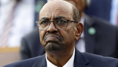 الرئيس السوداني السابق عمر البشير (وكالات)