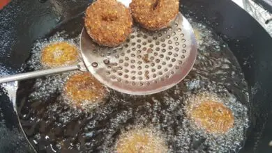 طريقة سهلة لتحضير الطعمية في المنزل (مواقع)