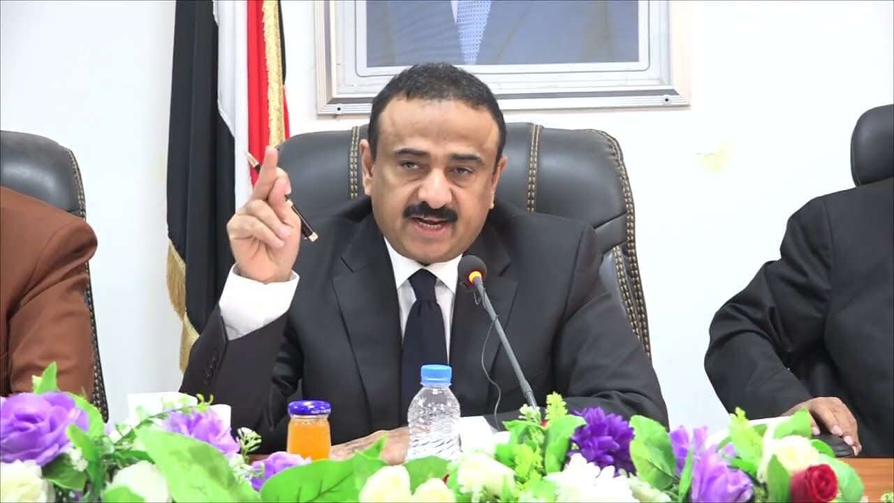عوض الوزير مساحة نت | شاهد: محافظ شبوة يرتكب أكبر عيب أسود في حق قبائل بيحان.. هذا ما حدث اليوم (صورة)