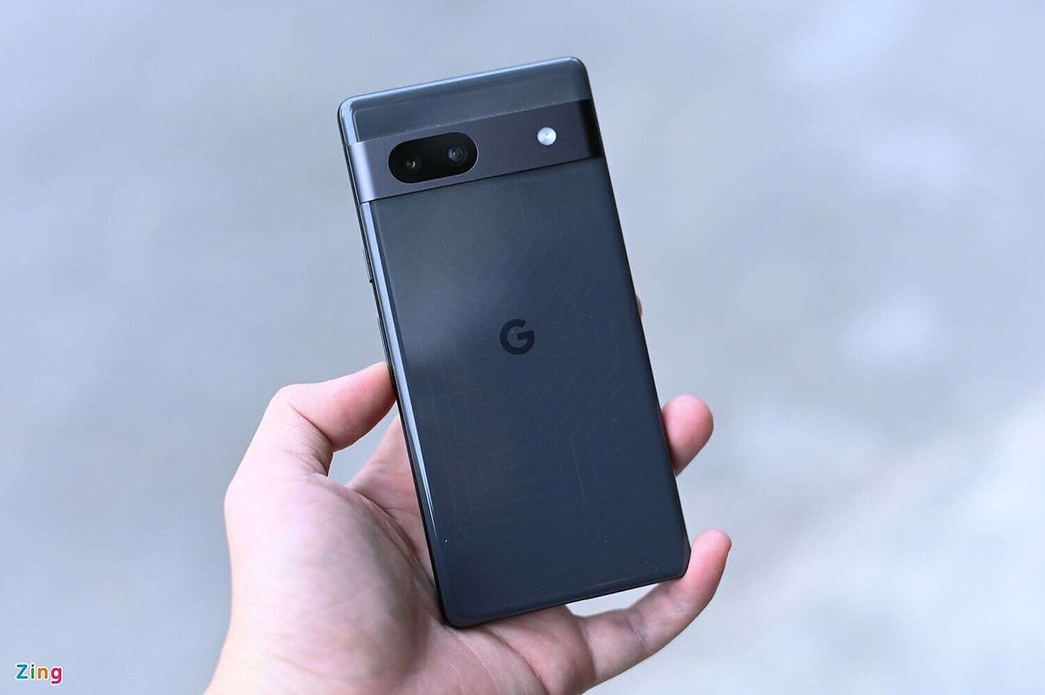 بيكسل سفن هاتف جوجل Pixel 7a (وكالات)