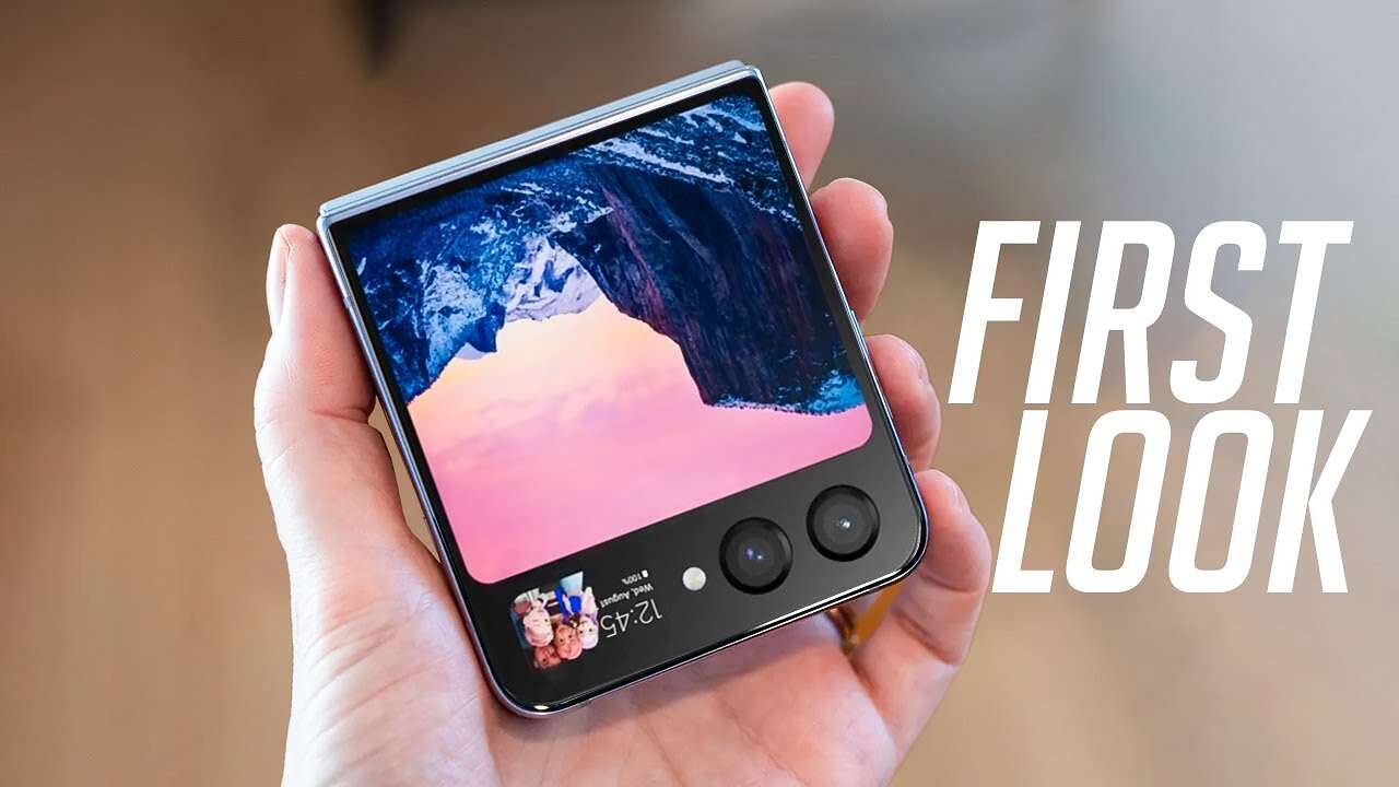عملاق سامسونج هاتف galaxy z flip 5 (وكالات)