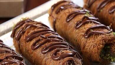 أصابع الكنافة بالشيكولاتة (مواقع)