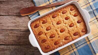 بسبوسة اللوز (مواقع)