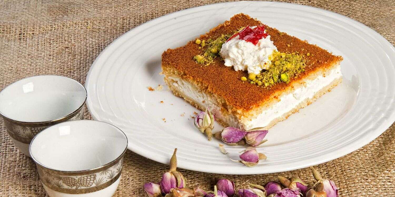 كنافة بسبوسة كنافة بالبسبوسة (مواقع)