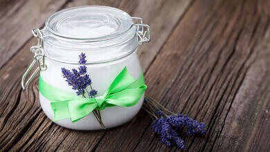 المخمرية لتعطير الجسم (مواقع)