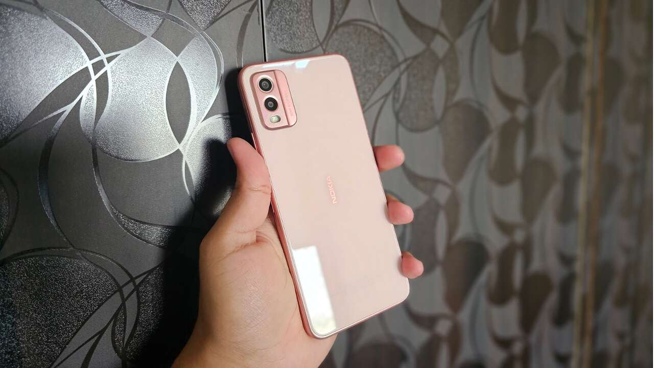 نوكيا سي 32 هاتف Nokia C32 (وكالات)