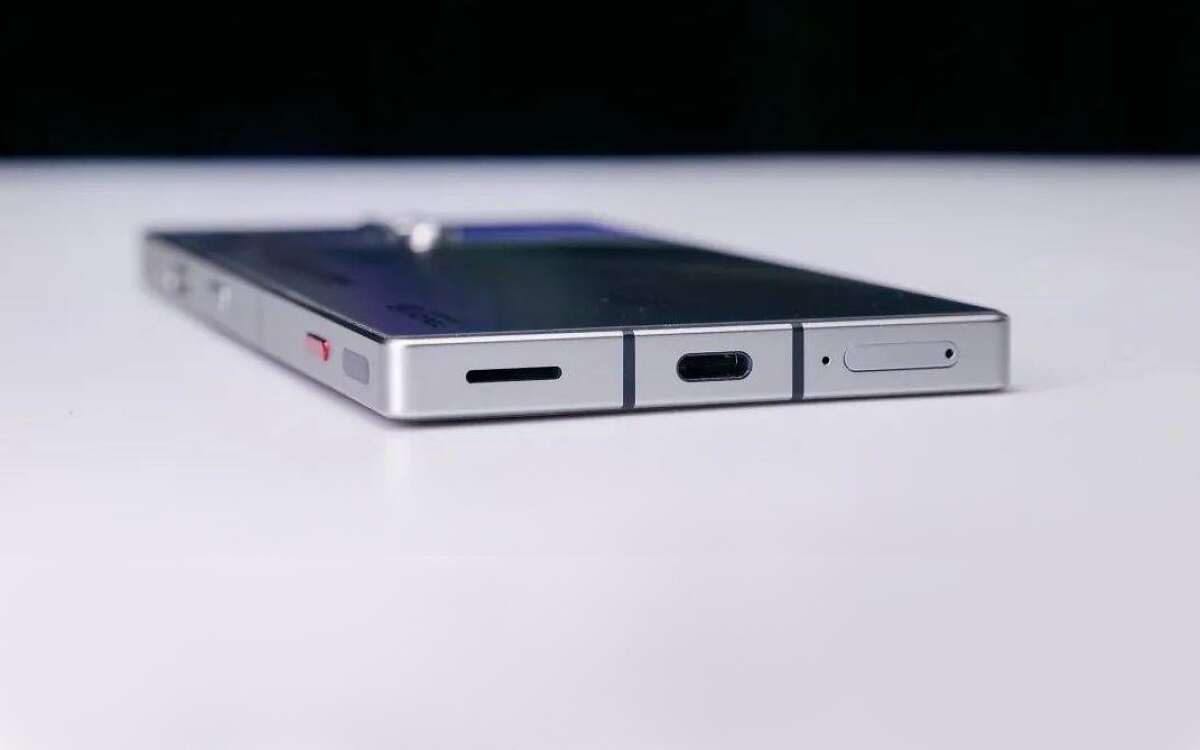 نوبيا هاتف Nubia Red Magic 9 (مواقع)