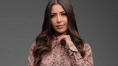 الفنانة جنات (مواقع)