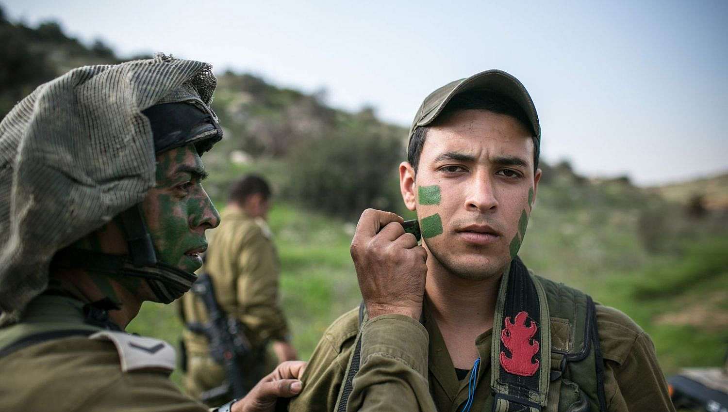 إسرائيل تتراجع وتعلن عن هدف جديد بغزة بعد فشل القضاء على حماس: اغتيال هذا القيادي
