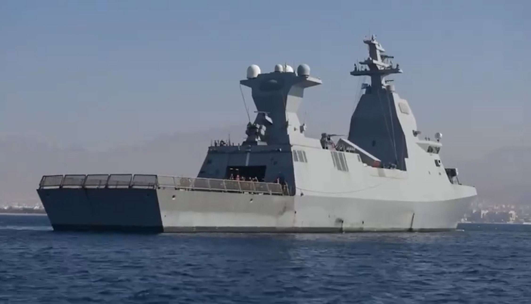 الكشف عن جنسيات بعض قتلى السفينة الأمريكية المستهدفة في خليج عدن