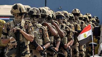 الجيش المصري (وكالات)