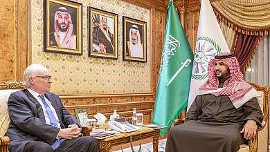 وزير الدفاع السعودي ومبعوث أمريكا إلى اليمن (منصات تواصل)