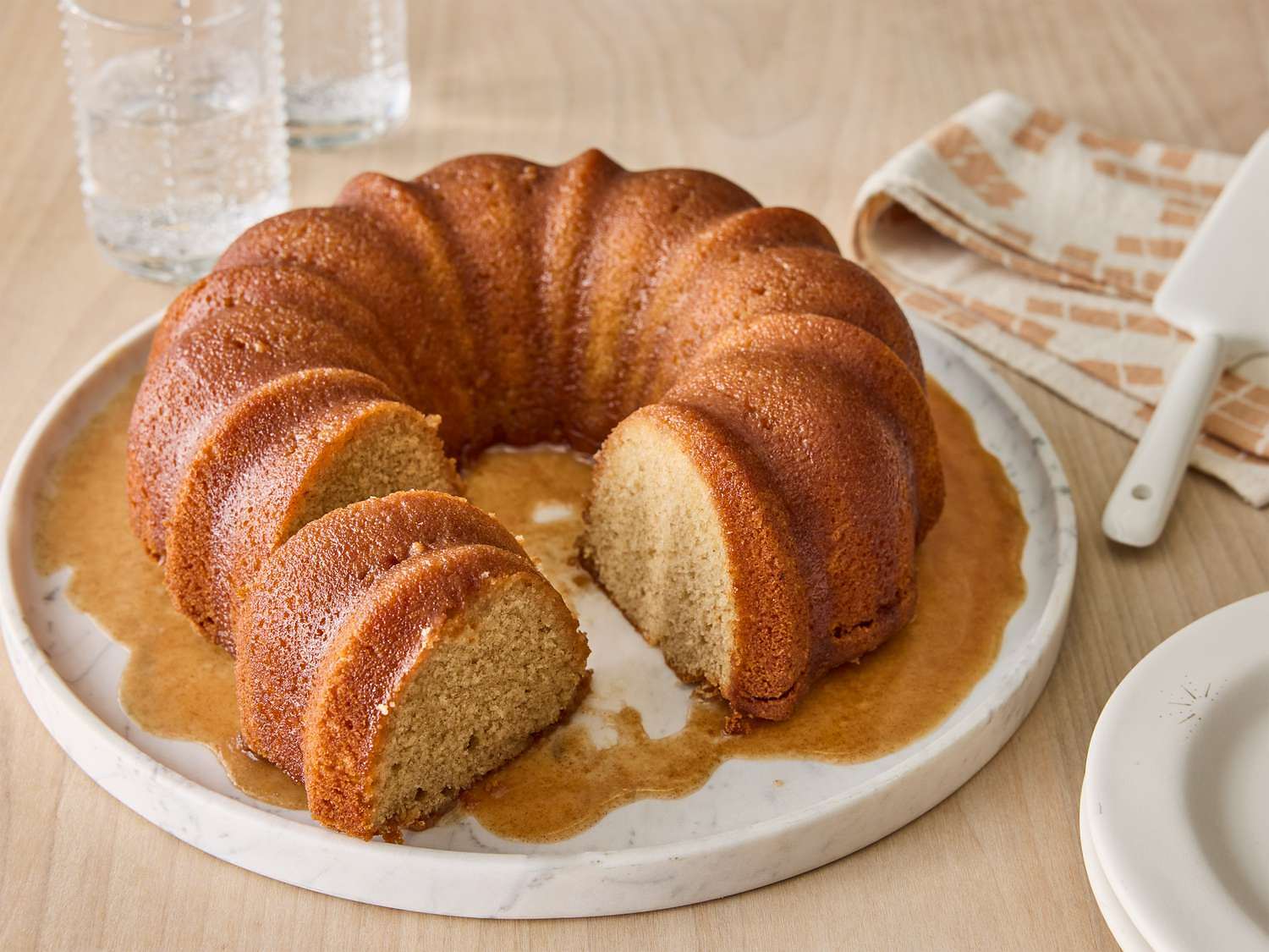 كيكة القرفة كيكة القرفة (allrecipes)