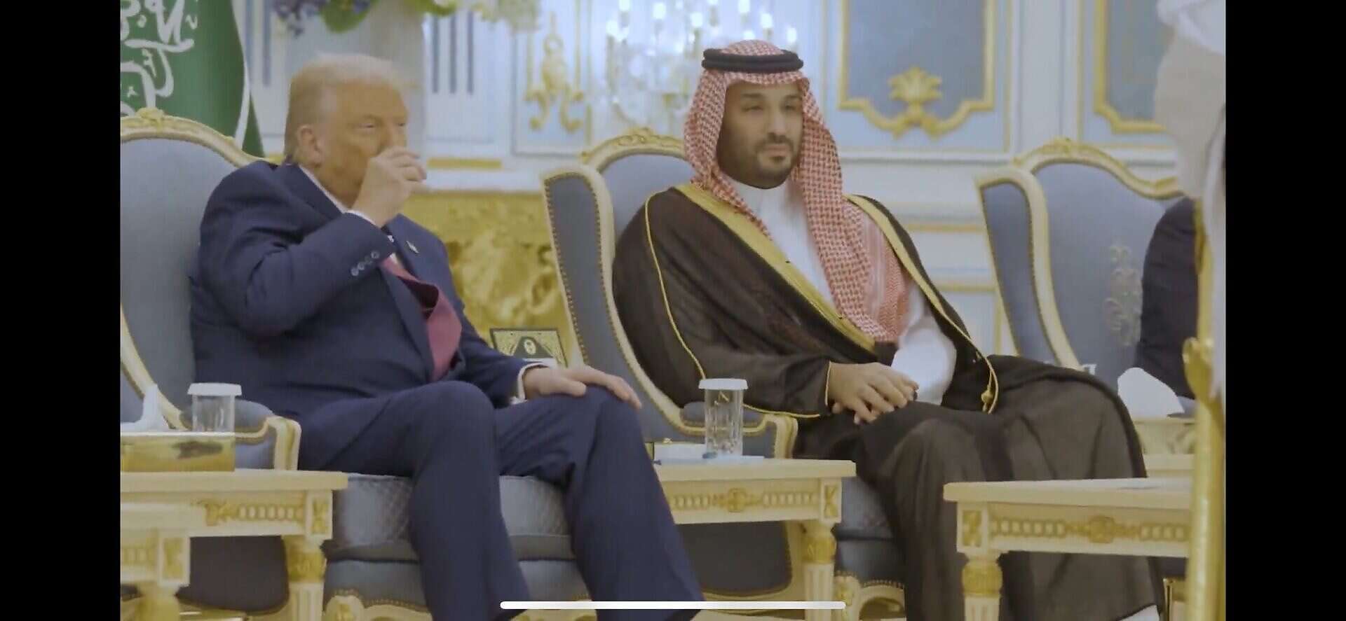 ترامب قهوة الرئيس الأمريكي في السعودية (منصات تواصل)
