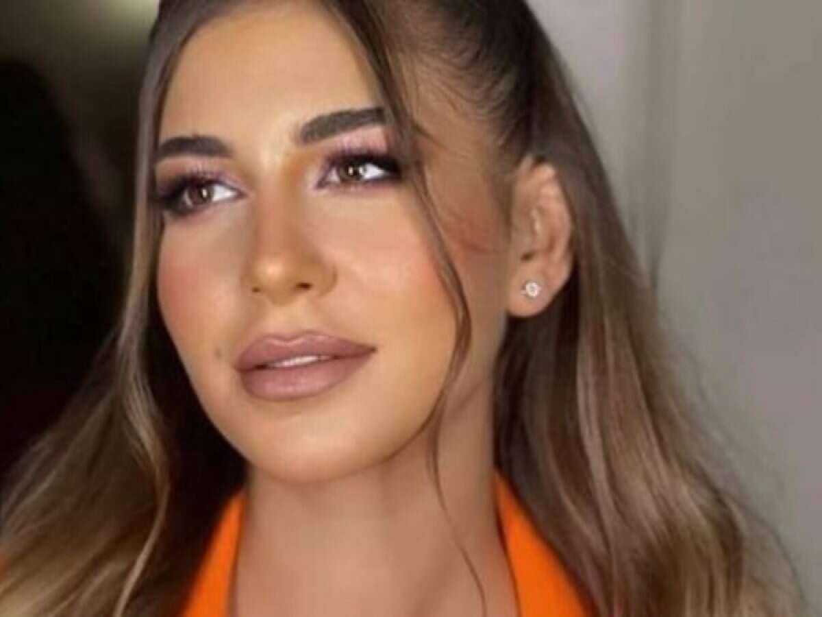 ملك قورة الإعلامية المصرية مها الصغير (لها)